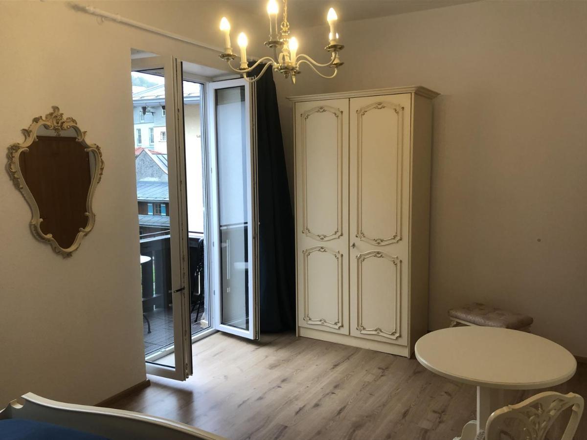Pension Und Ferienwohnung Frech マルクトシェレンベルク エクステリア 写真